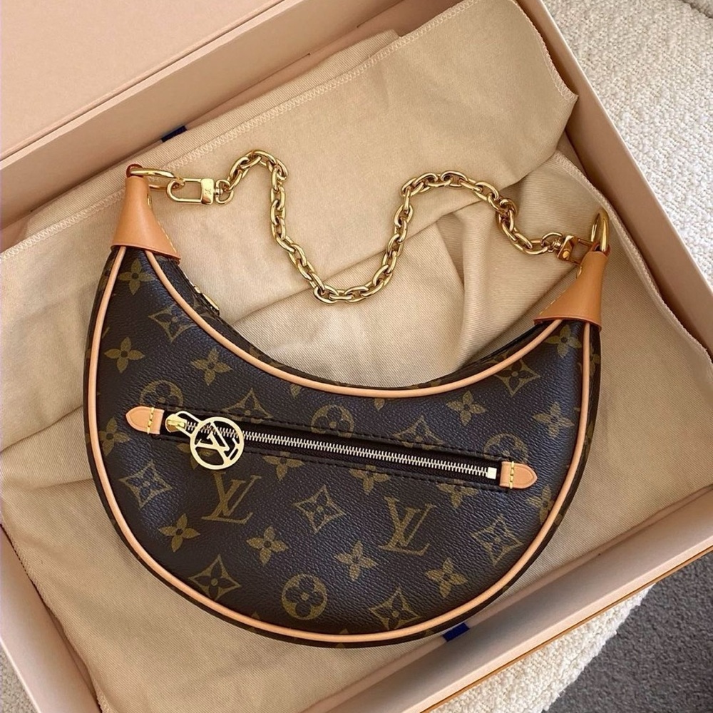 Louis Vuitton Loop Monogram - Picture 1 of 7